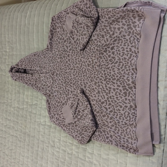 American Eagle Ahh-Mazingly Soft Hoodie. - Picture 2 of 4